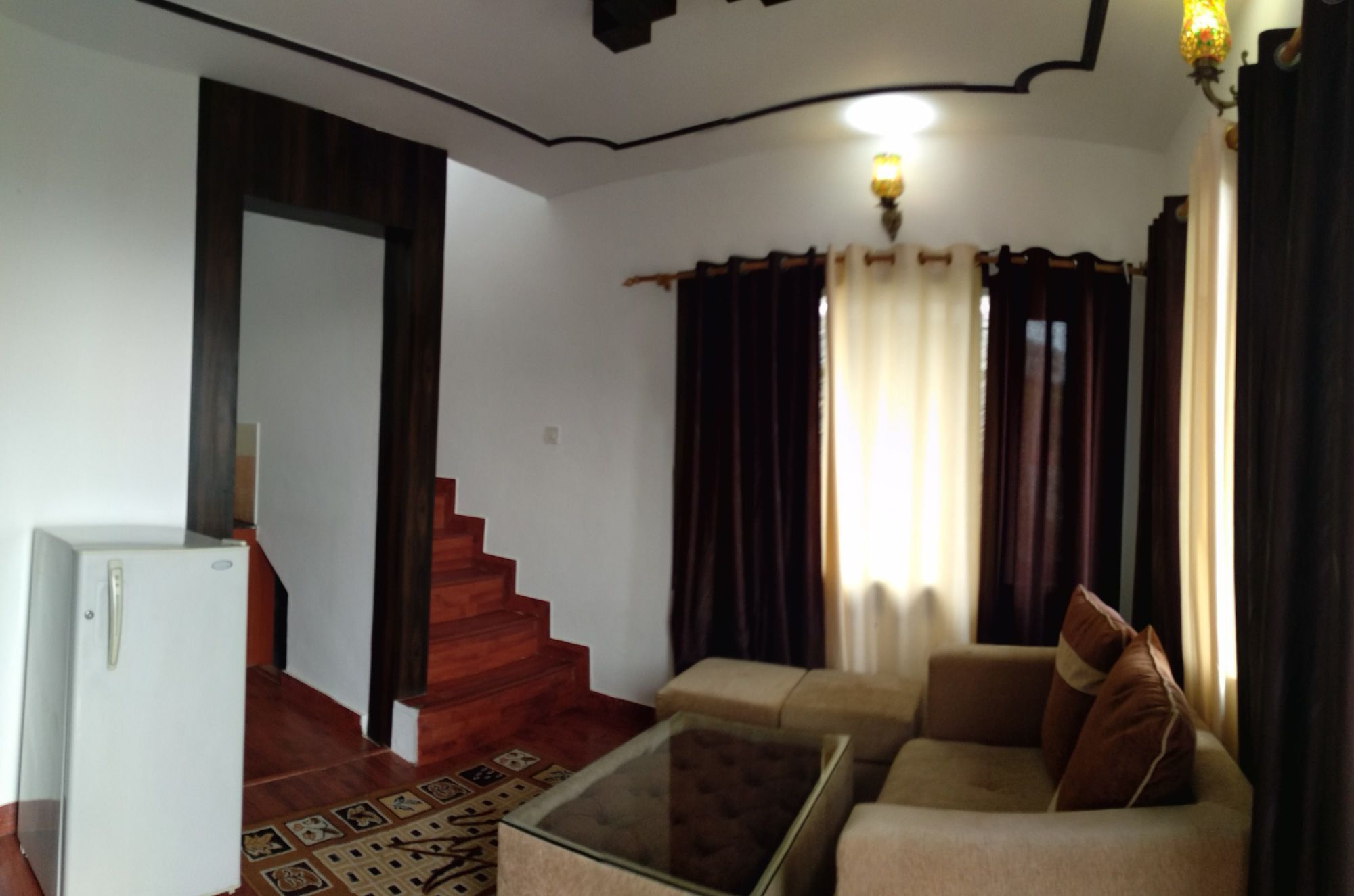 The Swiss Village Resort Нейнитал Екстериор снимка