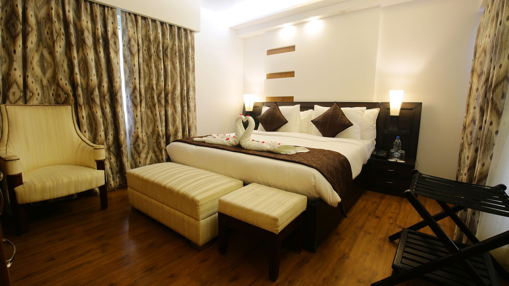 The Swiss Village Resort Нейнитал Екстериор снимка