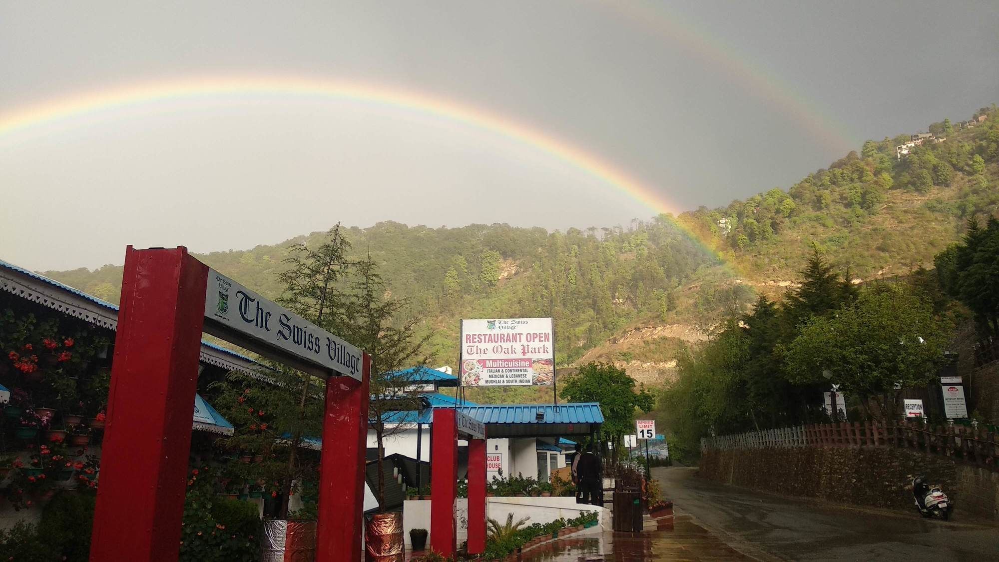The Swiss Village Resort Нейнитал Екстериор снимка