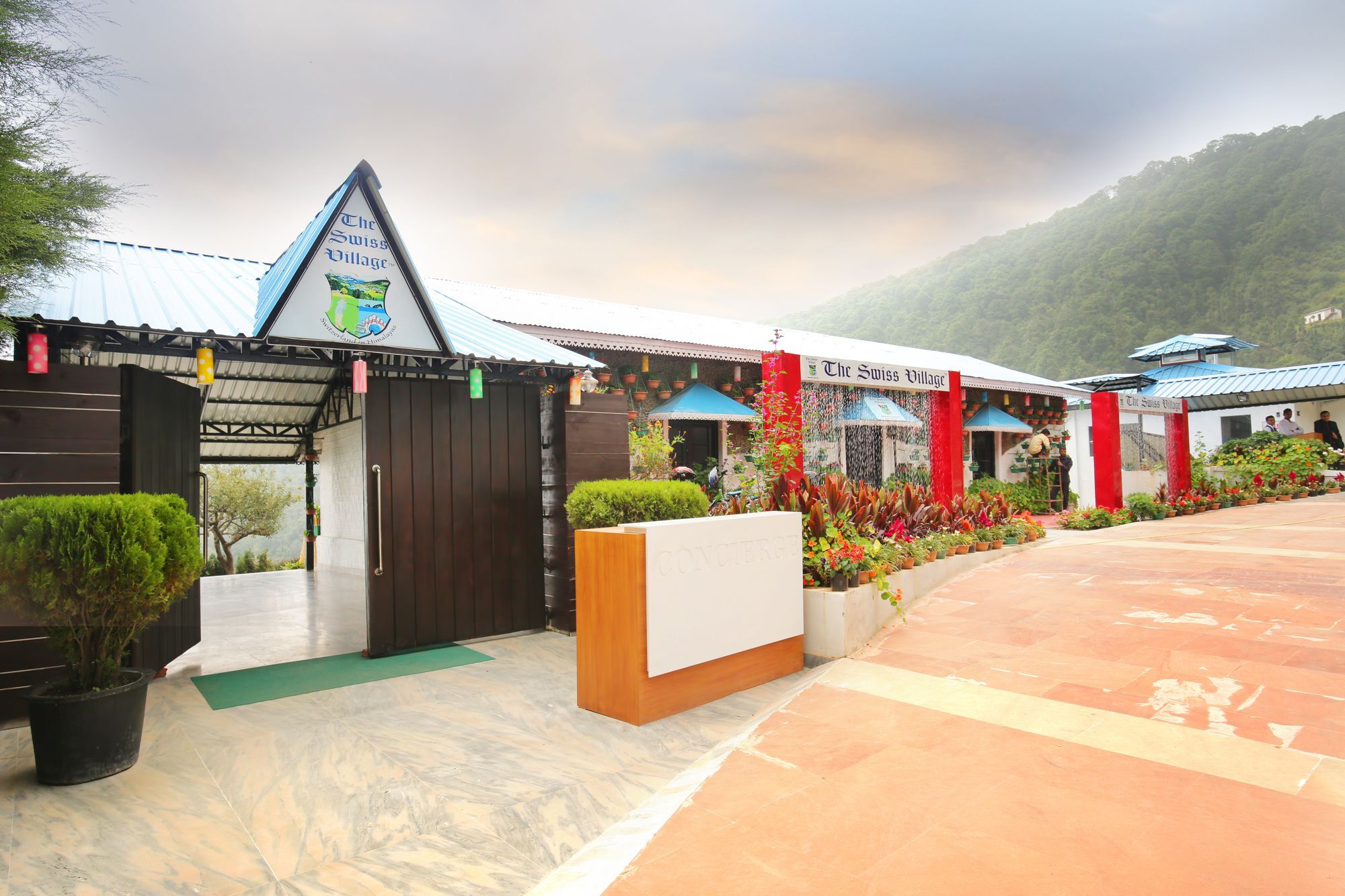 The Swiss Village Resort Нейнитал Екстериор снимка