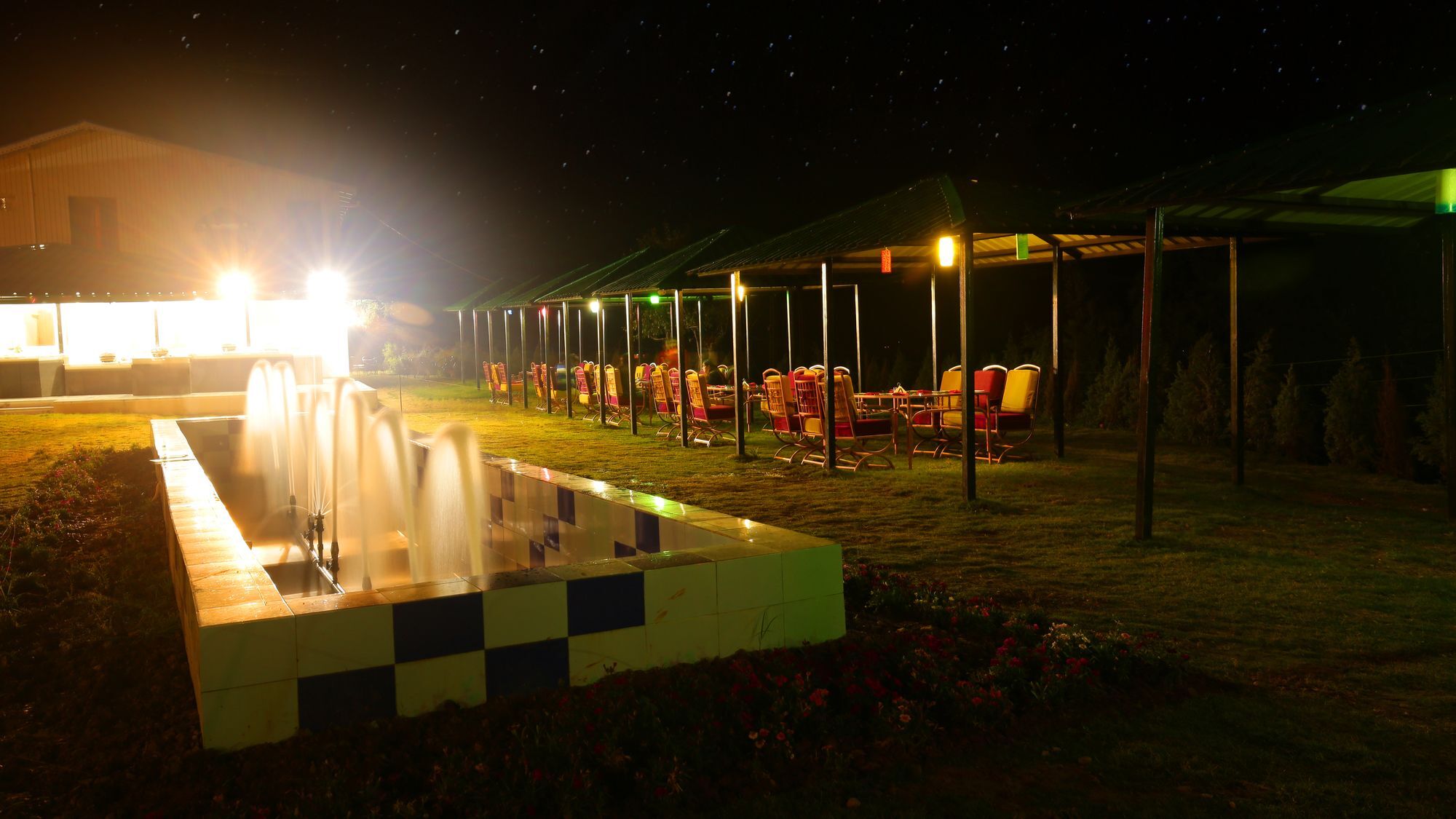 The Swiss Village Resort Нейнитал Екстериор снимка