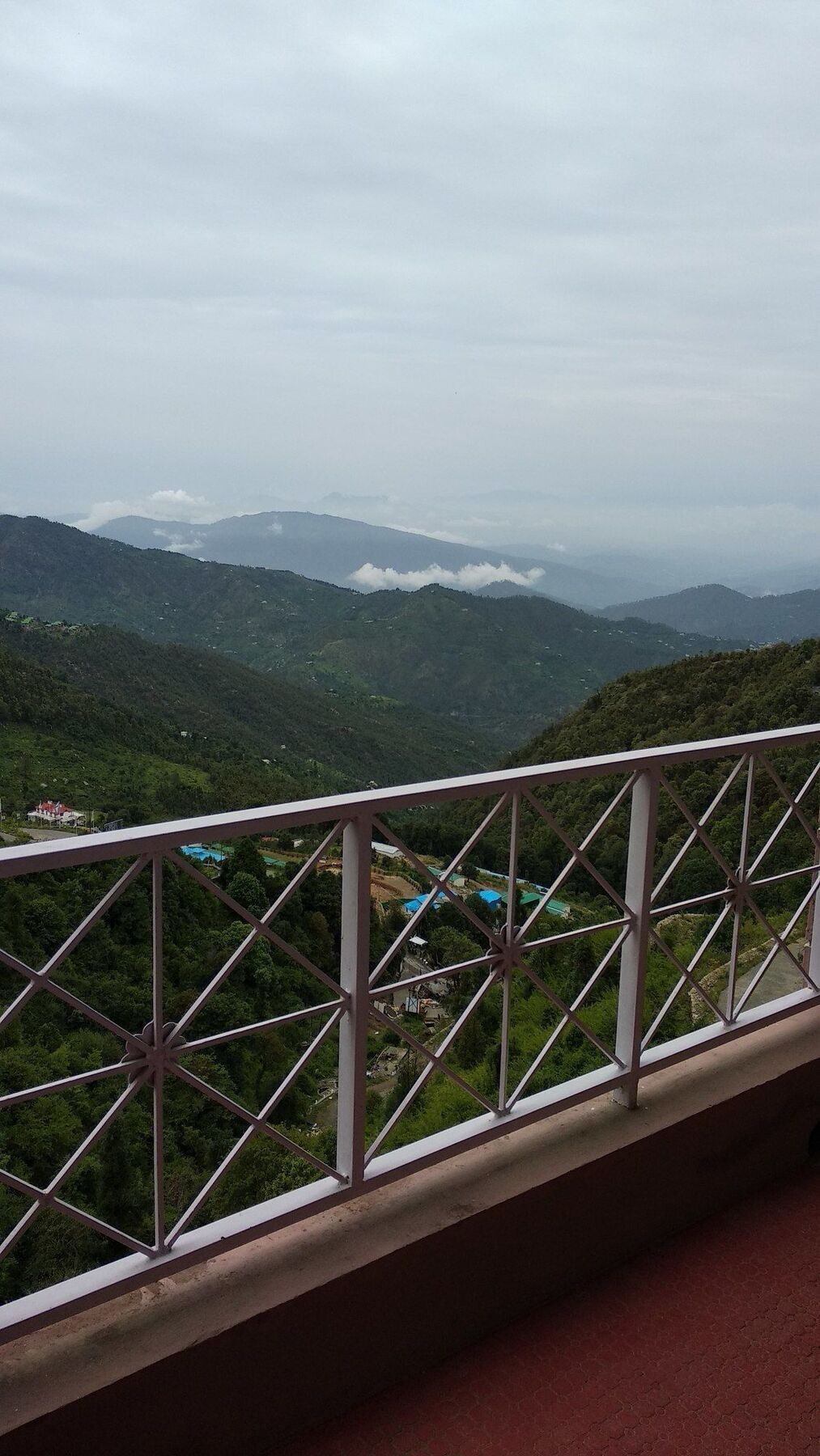 The Swiss Village Resort Нейнитал Екстериор снимка