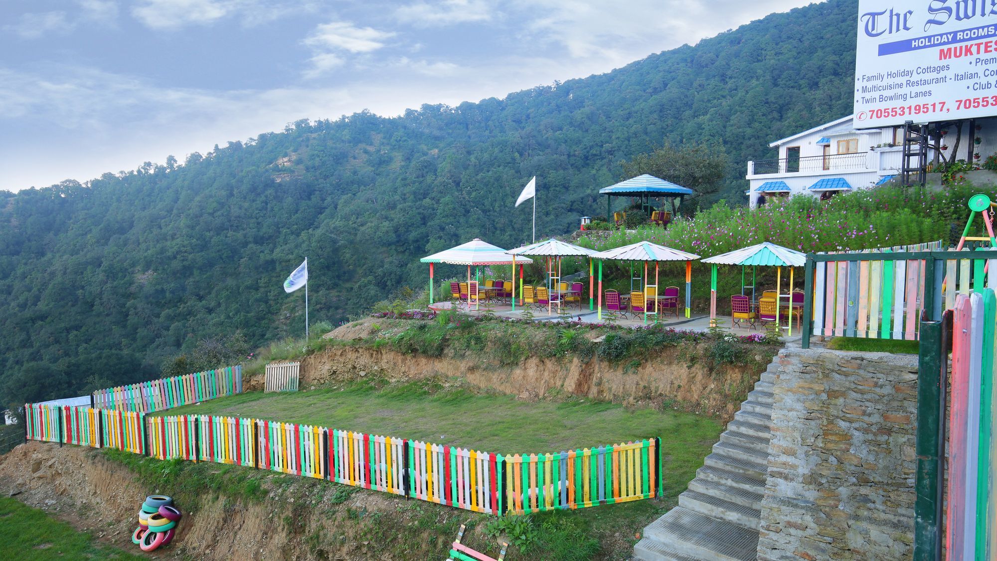 The Swiss Village Resort Нейнитал Екстериор снимка